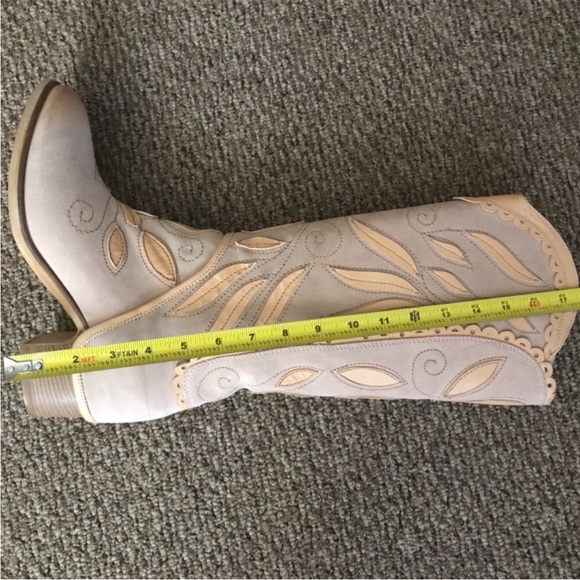 Sundance Appliquéd Birch Leaf Boots, EUC, 9 - Picture 7 of 10